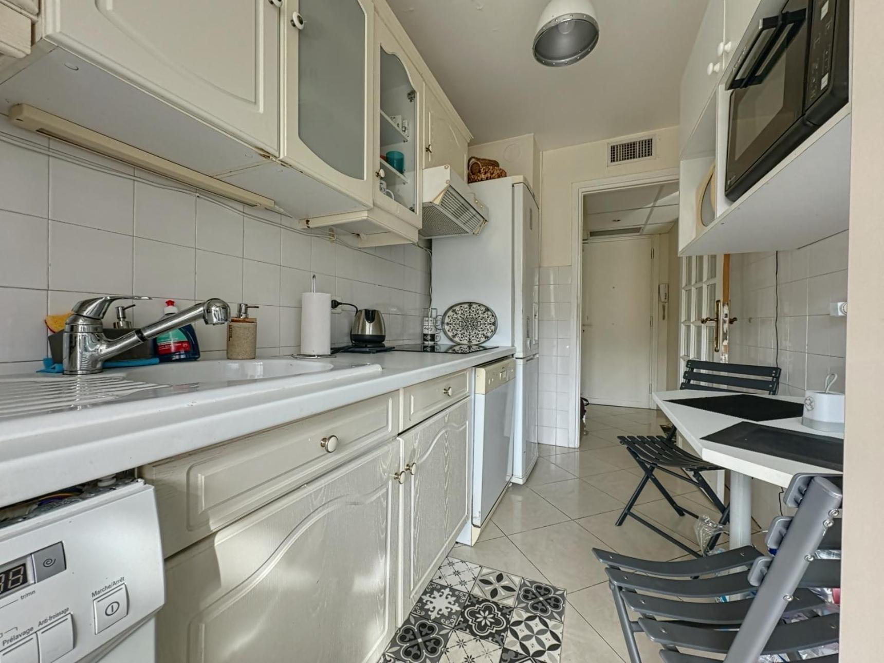 Proche Carlton Appartement *
